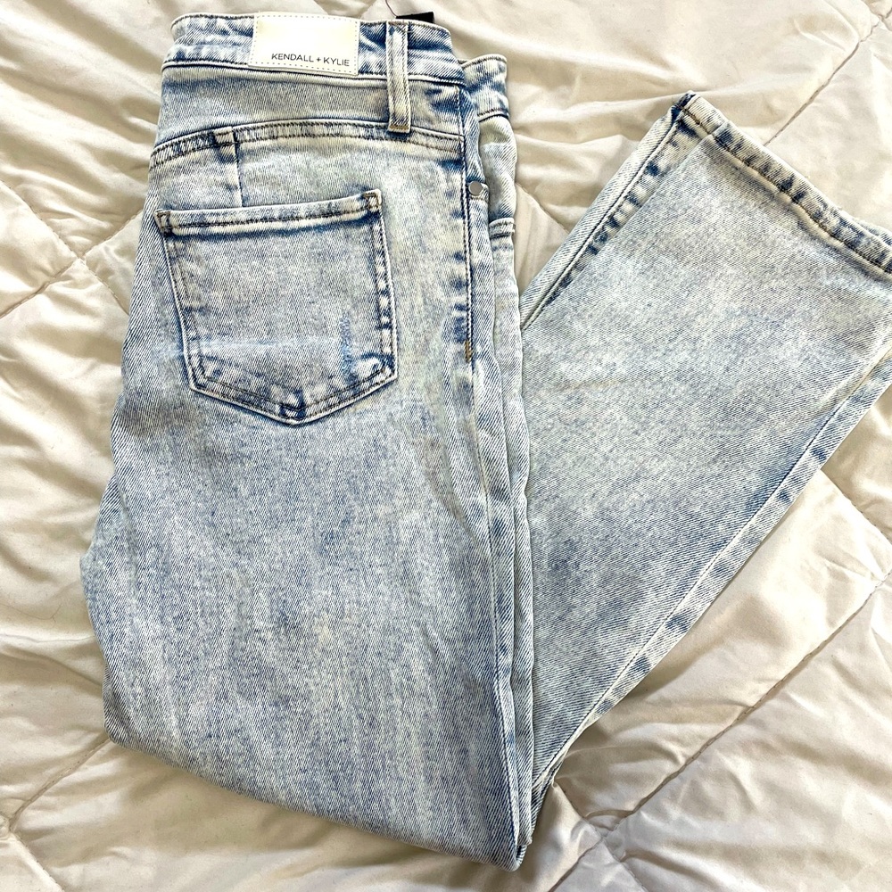 Icon High Rise Straight. Kendall+Kylie. Size 29.